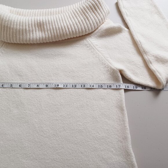 Old Navy Off-shoulder Sweater - Picture 10 of 15